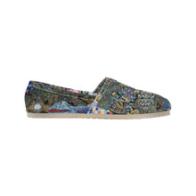 Load image into Gallery viewer, Fun and Fancy Paisley Unisex Classic Canvas Slip-On (Model 1206)