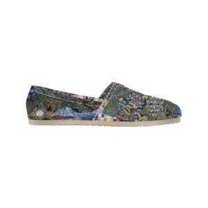 Fun and Fancy Paisley Unisex Classic Canvas Slip-On (Model 1206)