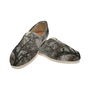 Spooky Tree Black and White Unisex Classic Canvas Slip-On (Model 1206)