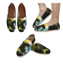 Load image into Gallery viewer, Jellyfish Yellow and Blue Unisex Classic Canvas Slip-On (Model 1206)