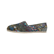 Load image into Gallery viewer, Fun and Fancy Paisley Unisex Classic Canvas Slip-On (Model 1206)